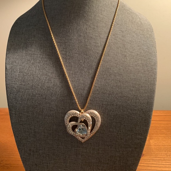 Betsey Johnson Heart Pendant Necklace - Picture 6 of 7